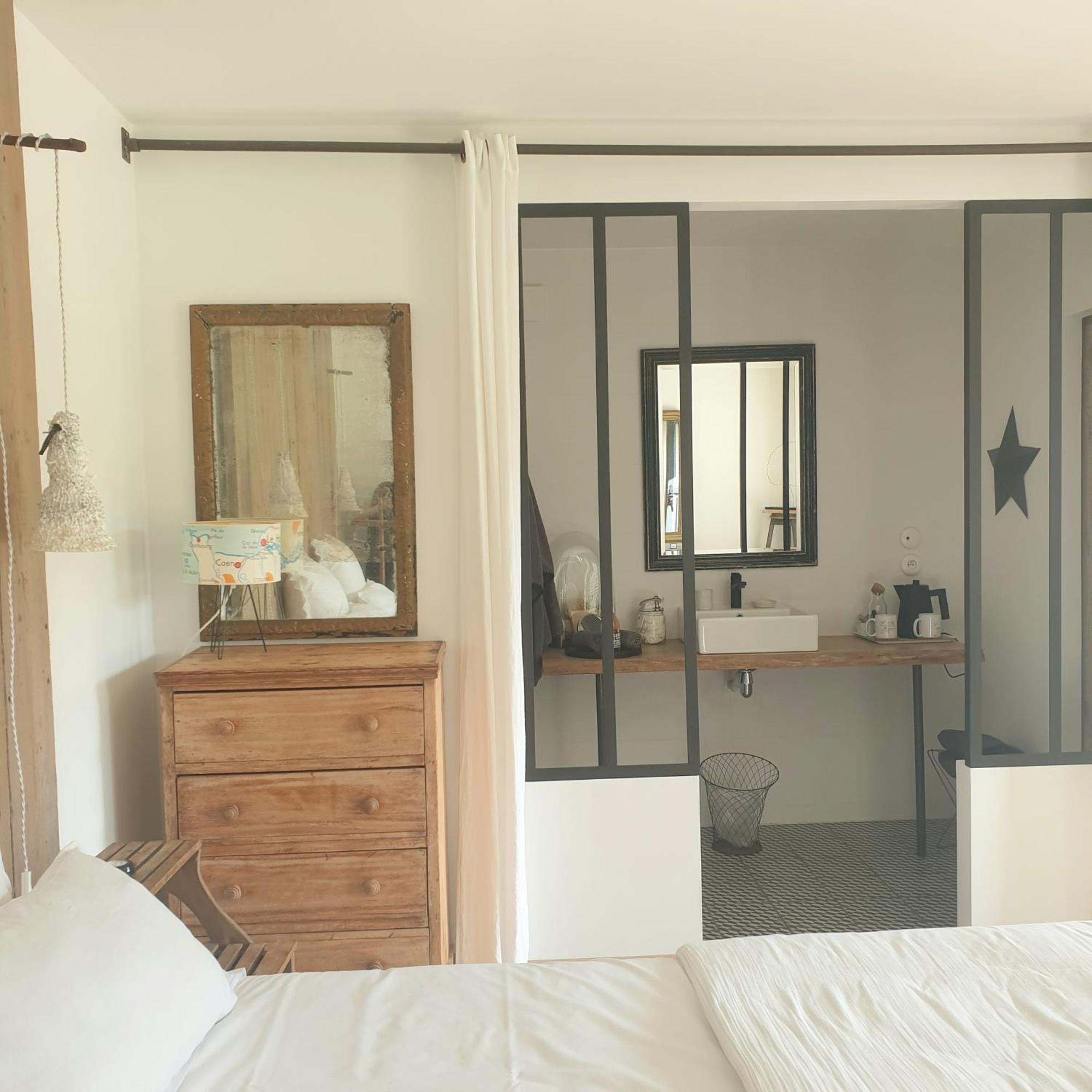 Bed and Breakfast Par Hasard Ou Pas Сен-Мартен-о-Шартрен Экстерьер фото