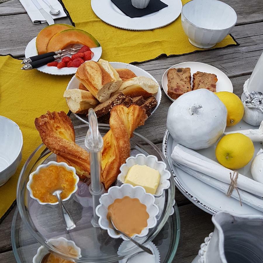 Bed and Breakfast Par Hasard Ou Pas Сен-Мартен-о-Шартрен Экстерьер фото